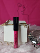 Load image into Gallery viewer, Berry Daring- Lip Shine Round shiny BLK w/Sponge