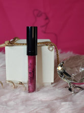 Load image into Gallery viewer, Razzle Dazzle Lip Shine- round shiny BLK w/Sponge