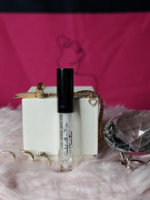 Load image into Gallery viewer, Lip Plumper- Round Shiny BLK w/Sponge