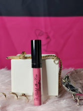 Load image into Gallery viewer, Barbie Girl - Liquid Matte Lips w/Sponge
