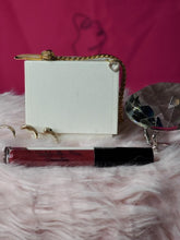Load image into Gallery viewer, MidNight Mulberry- Liquid Matte Lips w/Sponge
