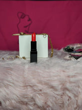 Load image into Gallery viewer, Orange Red Lipstick-BLK SQ w/BLK Shiny Band
