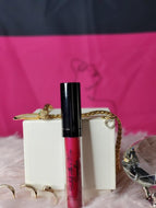 RaspBerry Supreme- Liquid Matte Lips w/Sponge
