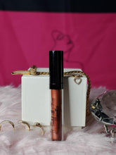 Load image into Gallery viewer, Rich Copper- Liquid Matte Lips w/Sponge
